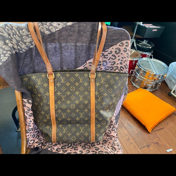Vintage Authentic LV Sac Shopping 48 - Picture 3 of 16
